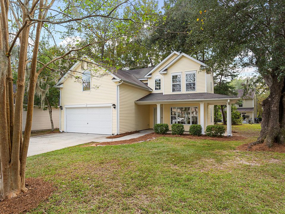 1st image of 409 Arbor Oaks Dr