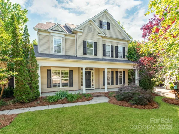 533 Montgrove Pl NW, Concord, NC 28027