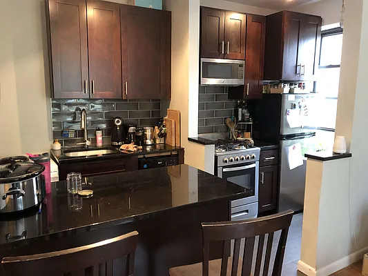 Rented by Reliance Realty Partners LLC  | media 9