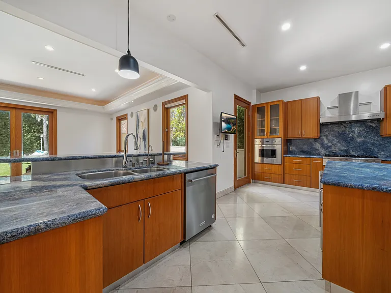 9031 Cresta Dr — Photo 23