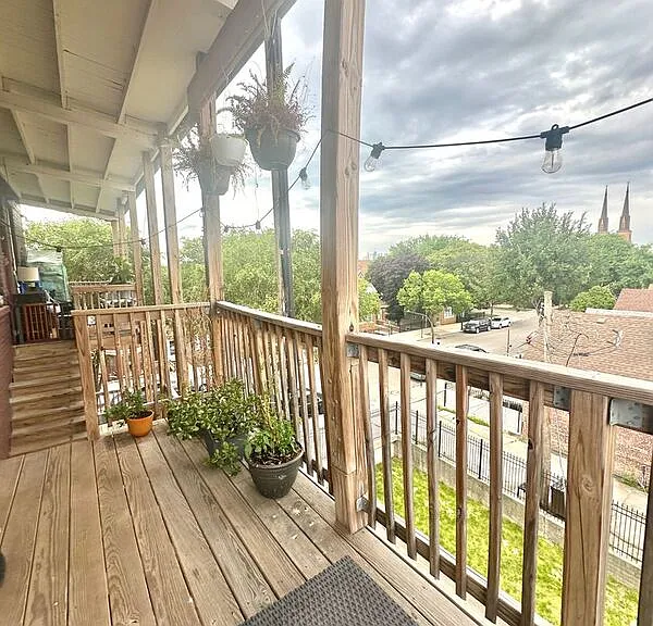 2303 S Oakley Ave #3R — Photo 16