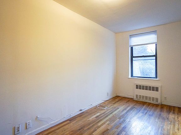 5th image of 157 E 3rd St APT 1C