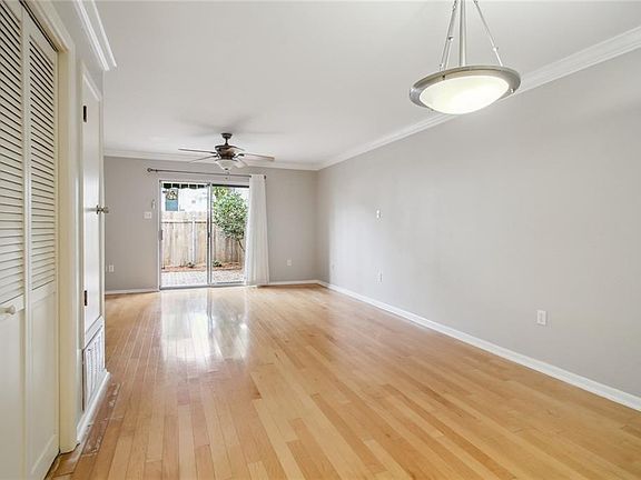 2nd image of 1634 Napoleon Ave #1634