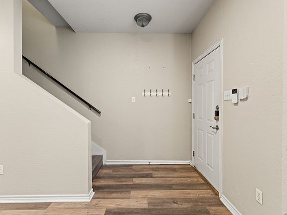 3rd image of 2009 S 10th APT 5