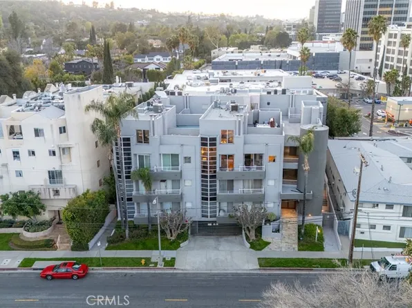 4557 Haskell Ave APT 301, Encino, CA 91436