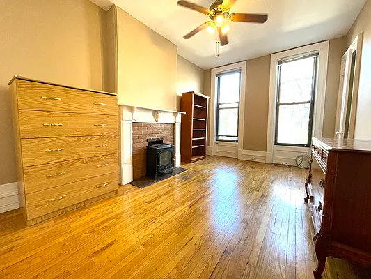 Rented by Remax Real Estate Professionals | media 10