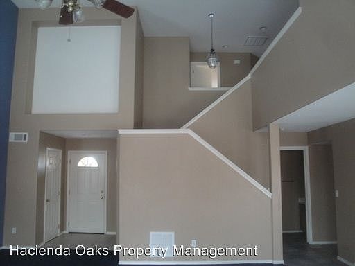 3rd image of 723 E Borges Dr