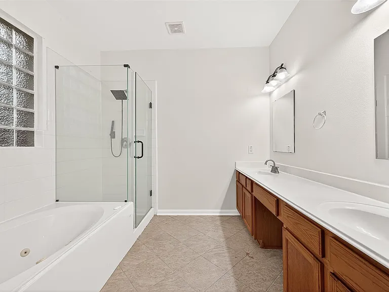22303 Naple Hollow Ln — Photo 29