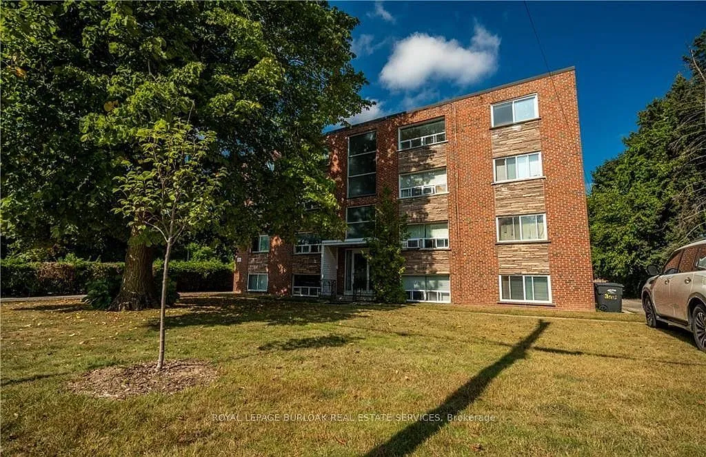 2 bed, $2,300 — Photo 1