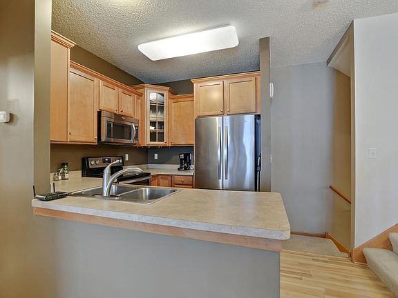 5th image of 7742 Lachman Ave NE