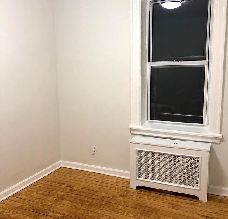 2nd image of 3410 84th St #G/2