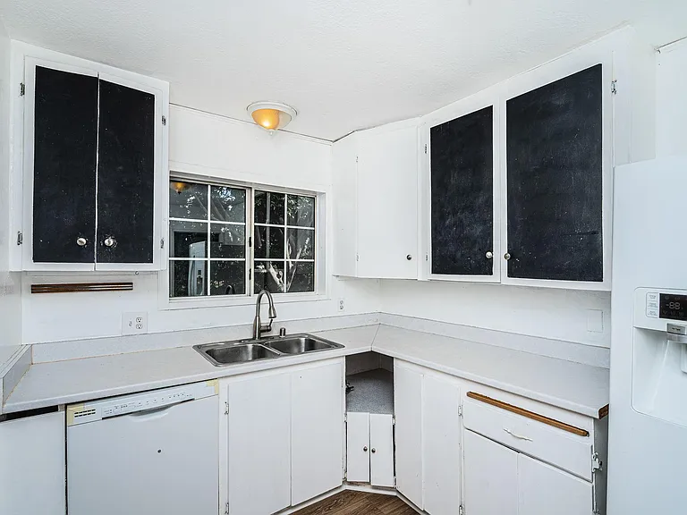 2559 Tuberose St — Photo 16