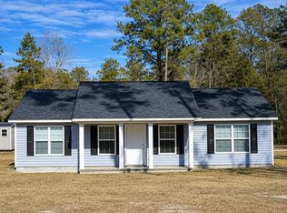 47 Walnut St, Mc Rae, GA 31055