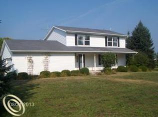 5843 State Rd, Fort Gratiot, MI 48059