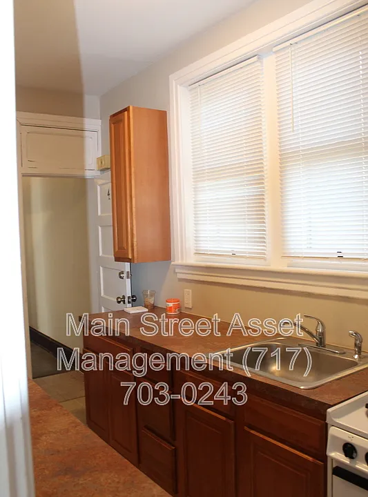 267 Chestnut St #4