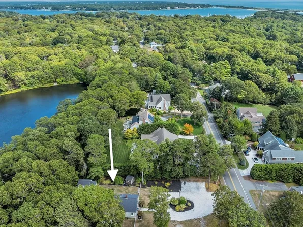 266 School St, Barnstable, MA 02630