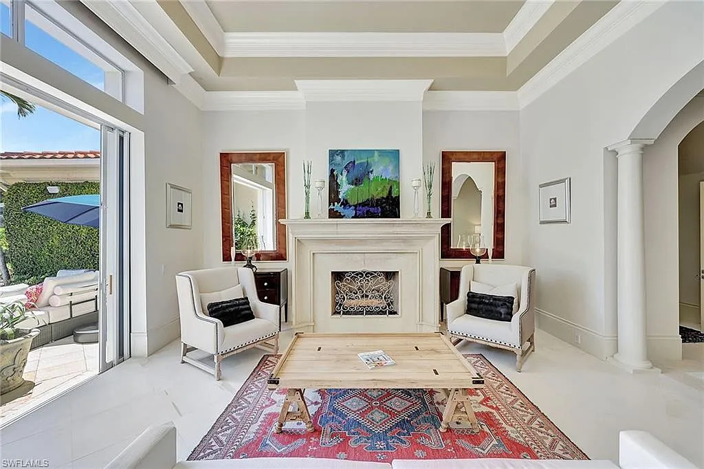 4 bed, 5.5 bath, 4869 sqft, $30,000 — Photo 4