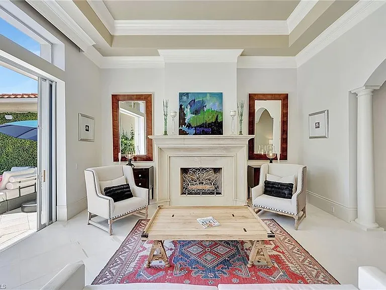 2052 Isla Vista Ln — Photo 4