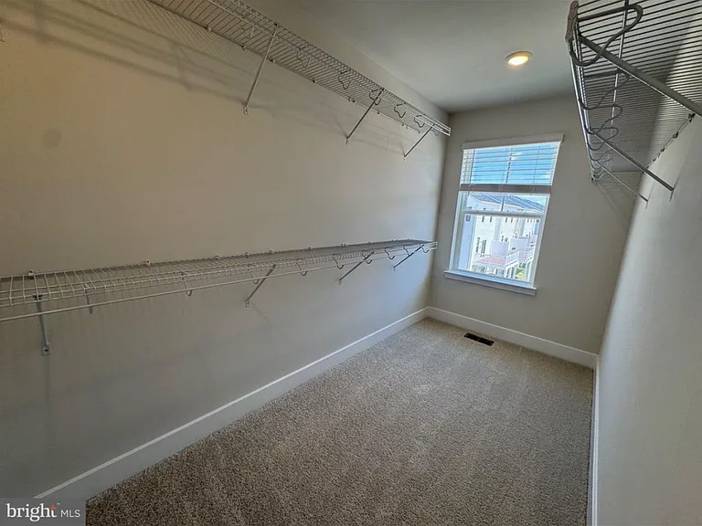 1312 Lake Lucerne Ln — Photo 9