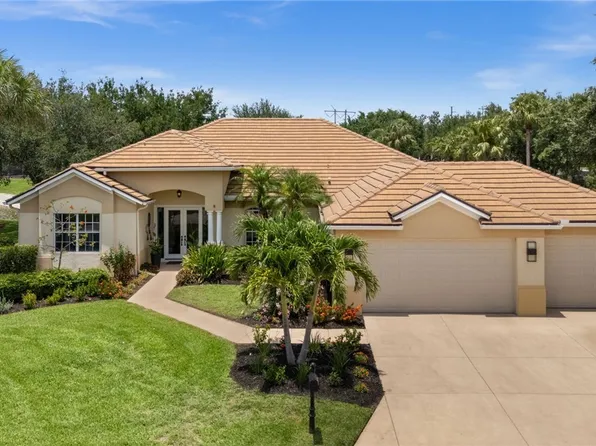 12501 Walden Run Dr, Fort Myers, FL 33913