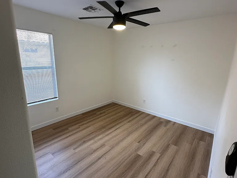 10335 E Idaho Ave — Photo 16
