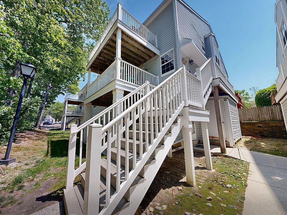 1st image of 4885 Bayberry Pl #4885