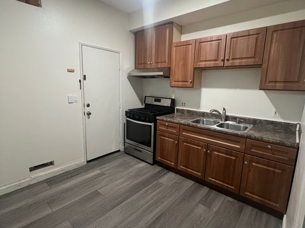 (undisclosed Address)