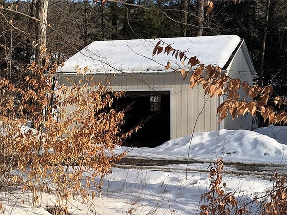 4th image of 166 Fields Cross Rd