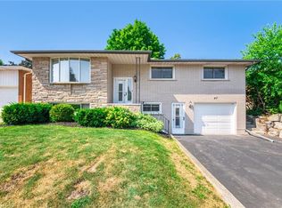 47 Eagen Dr, Kitchener, ON N2M 1W1