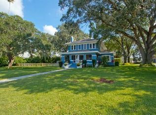 1307 Lake Howard Dr NW, Winter Haven, FL 33881
