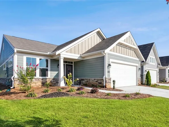 118 Laurel Farms Ln, Dallas, GA 30157