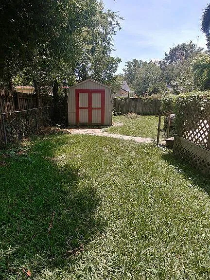 2886 Forbes St — Photo 16