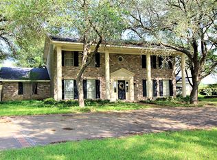 2041 Randle Hill Rd, Brenham, TX 77833