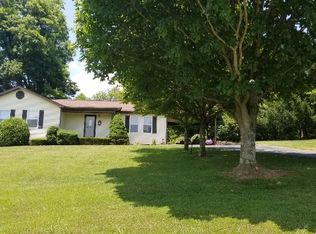 15334 Cavern Dr, Chilhowie, VA 24319