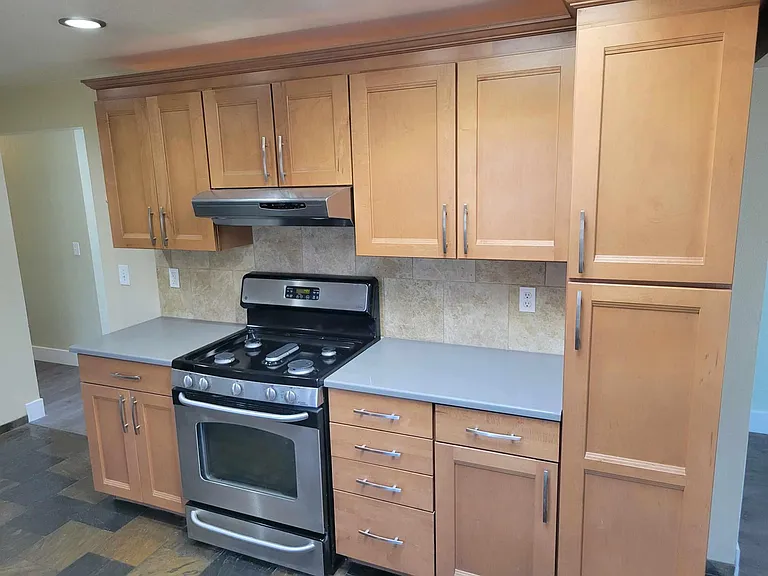 1611 S Verde St — Photo 16