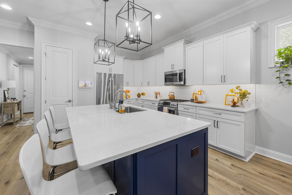 next background image