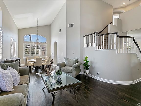 2nd image of 23417 Applegate Ct