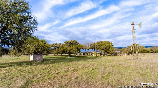 373 Pine Tree Rd — Photo 21