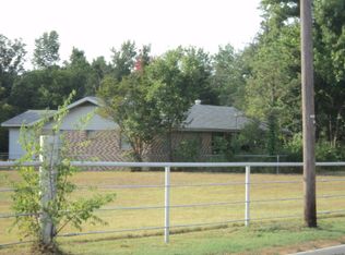 994 S Industrial Blvd, Hugo, OK 74743