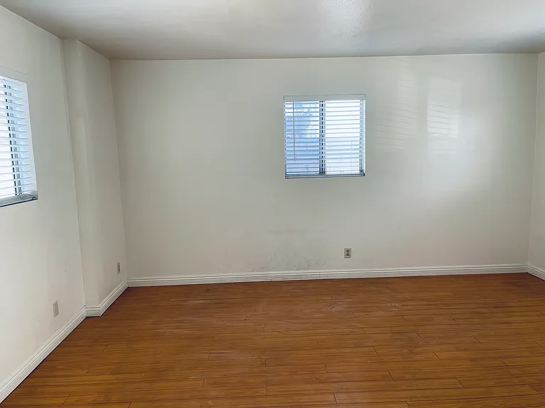 132 W Glendon Way #B — Photo 5