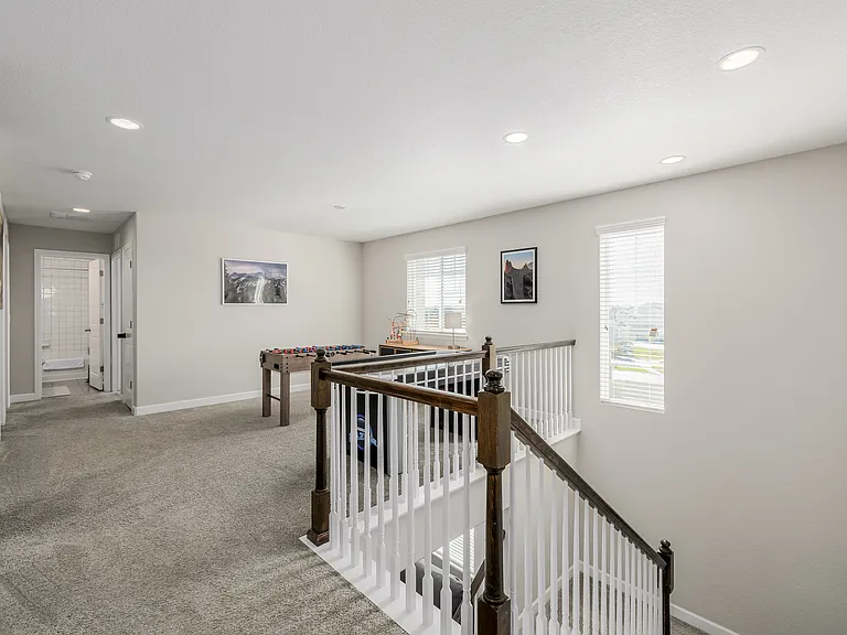 10406 Akron St — Photo 43