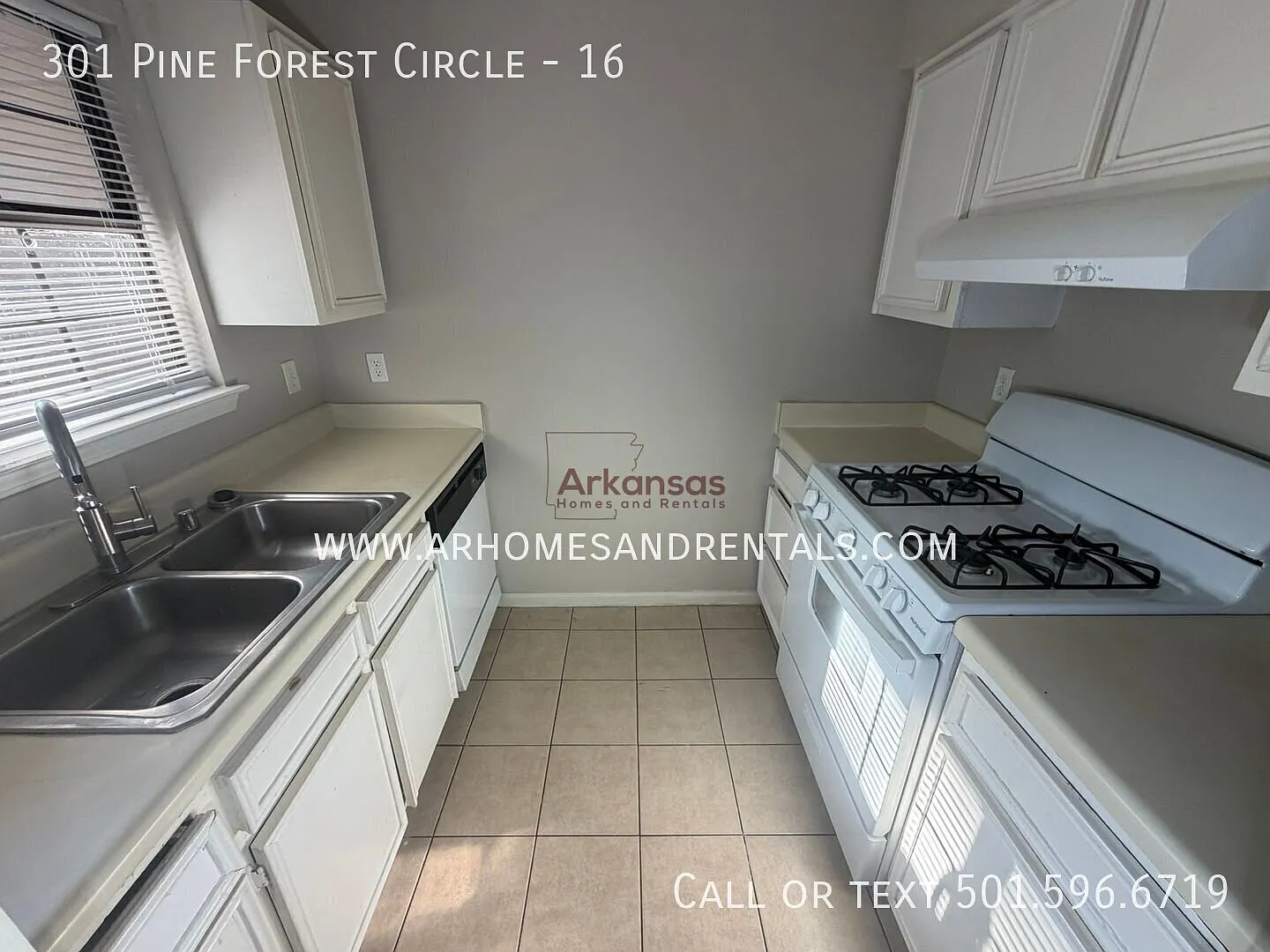 301 Pine Forest Cir — Photo 4