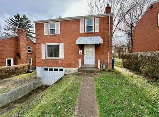 8612 Oakcrest Rd, Pittsburgh, PA 15235