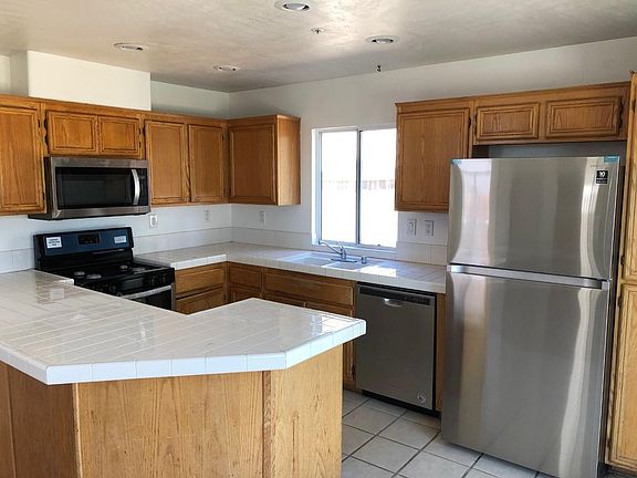 2nd image of 1137 Cochise Ct