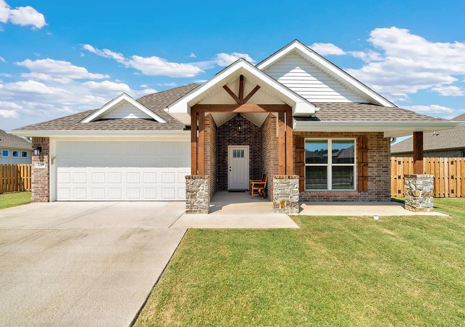 Newly built 3 Bed 2 bath home with Large backyard — Photo 1