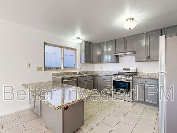 4th image of 1417 Gregory Ct