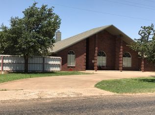 1720 West Ave, Levelland, TX 79336