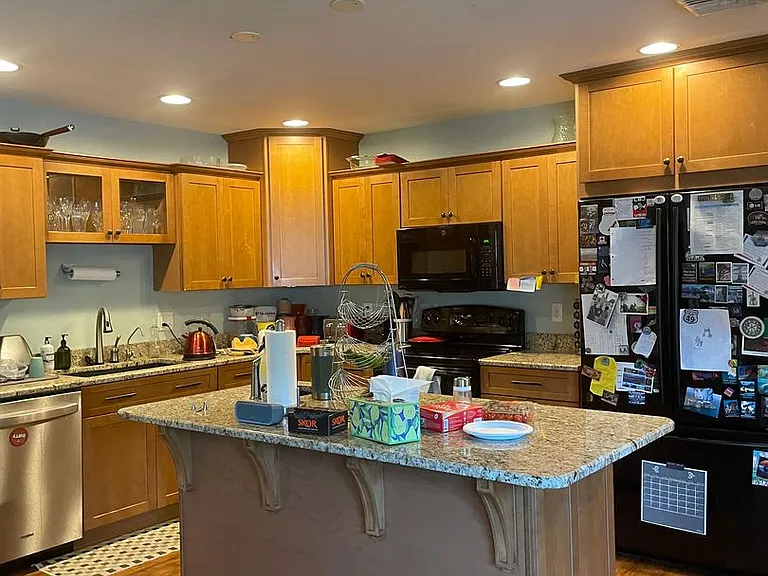 445 Carlton Rd — Photo 4