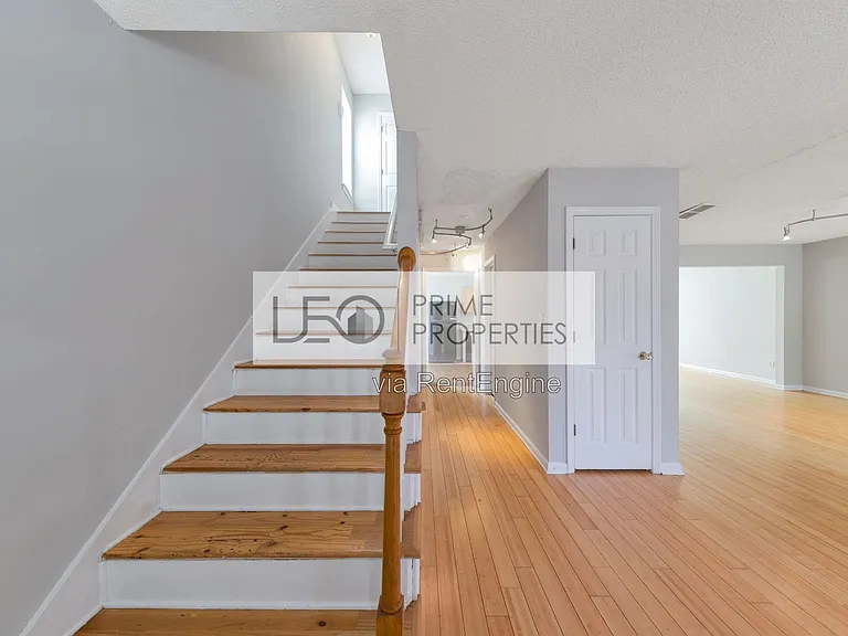 1072 Victory Dr SW — Photo 7