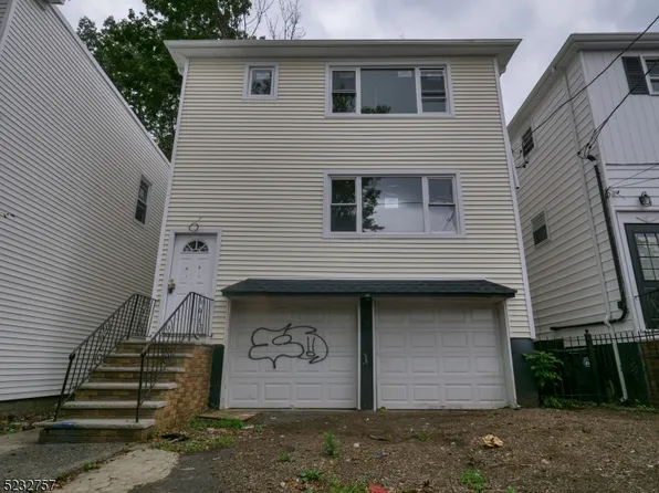 135 Sunset Ave, Newark City, NJ 07106